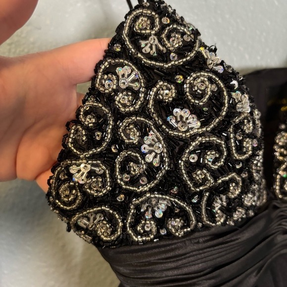 Mac Duggal Black Beaded V Neck Chiffon‎ Rose Hem Mini Formal Dress Size 4 Party - Picture 8 of 13